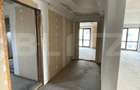 Spatiu comercial cu destinatii multiple, semifinisat, 227 mp, zona Sch