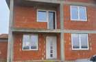 Casă cu Teren 8500 Mp în Leș - 3