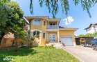 Casa/Vila cu 5 camere de Vanzare, 870mp Teren, Bucium -3 Sarmale - 18