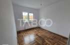 Apartament 70 mp semidecomandat 3 camere balcon 6 mp Bulevardul Unirii