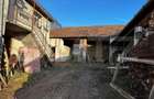 Casa cu 4 camere,baie, bucatarie,anexe.pivnita teren 2500 mp - 6