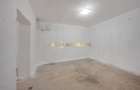 Spatiu comercial | 340 mp | Lift marfa | Curent electric trifazic