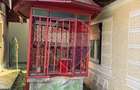 De vanzare Doua case , teren 7500 mp si anexe gospodaresti