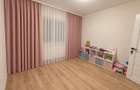 Apartament cu 4 camere, 2 bai, bloc pe cadre, renovat recent