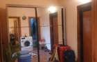 Buna ziua,inchiriez apartament cu o camera sng2,etj 2 ,GL cu parcare in fata la o fata sau femeie serioasa 200e - 2