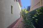 Casa familiei tale lângă Bulevardul Castanilor