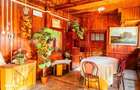 Casa spatioasa din Comanesti locuinta pentru familii mari sau sedi - 4