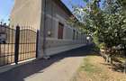 Casă cu 4 camere în Central - 1