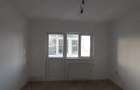 Vand apartament doua camere, decomandat, 55 m.p., etaj 2, centrala proprie gaz.