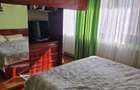 Vand apartament 3 camere, in zona Rovine