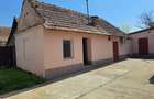 Casa de vanzare in satul Folea