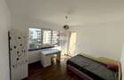Apartament 3 camere, 2 balcoane de 18 m², parcare subterană inclusă.