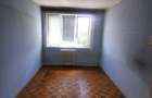 PROPRIETAR! Vand apartament 2 camere decomandat , strada Dacia - 6