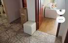 Apartament 3 camere,la uzina curent spre Horia,centrala proprie,etaj 1
