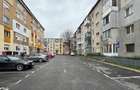 Hunedoara, Apartament-3 camere, 51 mp utili, etaj 3/4. - 3