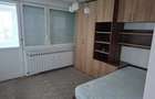 Inchiriez apartament 2 camere decomandat