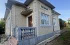 Casă din caramida, cu teren 5810 mp - Calinesti - 3