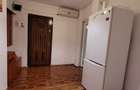 Navodari - str. Randunelelor - 2 camere decomandate -parcare privata  -420 E neg - 27