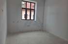 Apartament renovat 3 camere 2 bai 85 mp si pivnita  în zona Central - 4
