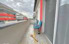 Apartament cu 3 camere, balcon, boxa de depozitare si garaj