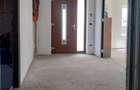 Casa noua de vanzare.3 dormitoare.Garaj.Incalzire in pardoseala.413 mp - 10