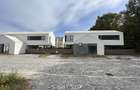 VILA / CORBEANCA / LAGUNA ALBASTRA / LANGA PADURE - 4
