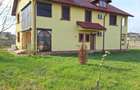 Casa, vila, locuin?a cu 7camere, 2garaje,spa?iu verde-livada, partea de Nord DN1,Com. Ciolpani Ilfov - 9