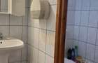 km 4-vila cu spatiu comercial si un apartament duplex