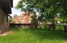 Teren + casa de vanzare