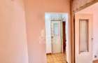 Apartament 3 camere decomandat de vânzare, 64 mp, centrală proprie