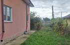 Casă cu 3 camere cu Teren 1600 Mp în Central