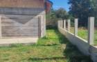 Vanzare Vila P+E(la rosu)conceput ca  fiind  2 apartamente