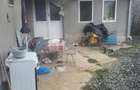Casă cu 2 camere cu Teren 2000 Mp în Central - 1
