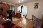De vanzare apartament cu 3 camere, 3 balcoane, etaj 1, decomandat - 3