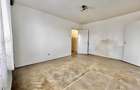 Apartament cu 2 camere in zona Florilor de renovat - 2