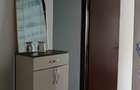 Proprietar vand apartament 4 camere decomandat, vedere pe 2 par?i. Etaj 3 din 4