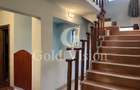 Casa cu 5 camere + anexa cu garaj, mobilata complet, str. Gh. ?incai - 11