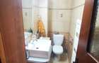 De vanzare apartament cu 3 camere, 91 mp - T-uri, str. Tecuci - 9