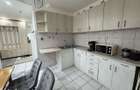 Apartament trei camere ,etajul 1 ,Nufarul - 9