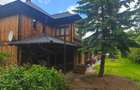 Casă din lemn masiv, zonă centrală Câmpulung Moldovenesc-242 mp, teren 1.756 m - 15
