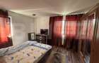 Casa de vanzare cu 5 camere, 200 mp, zona Micro 3 - 10
