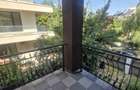 Vila eleganta in Bucurestii Noi - 5 camere, 300 mp teren, strada Barlogeni - 13