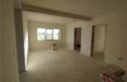Duplex pe plan - 2 bai - canalizare - personalizare interioara - bucat
