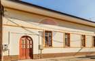 Casă /Sediu firmă. Centru zona Piața Catedralei. Teren 403 mp - 1