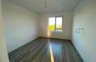 Inchiriez apartament, 2 camere decomandate si bucatarie separata, spatioase, balcon, bloc nou, gaze, 7 minute de statia de metrou, Aparatorii Patriei - 1
