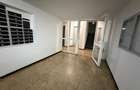 Titan 2 Camere 51 Mp  Bloc 1970 Reabilitat 15 Min Metrou