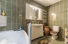 Casa/Vila cu 5 camere de Vanzare, 870mp Teren, Bucium -3 Sarmale - 18