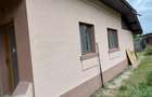 Vind casa , curte , anexe - 1