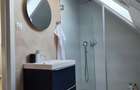 Apartament modern la curte