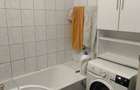 Vand apartament 4 camere , decomandat, la autogara Militari et. 8/10 - 2